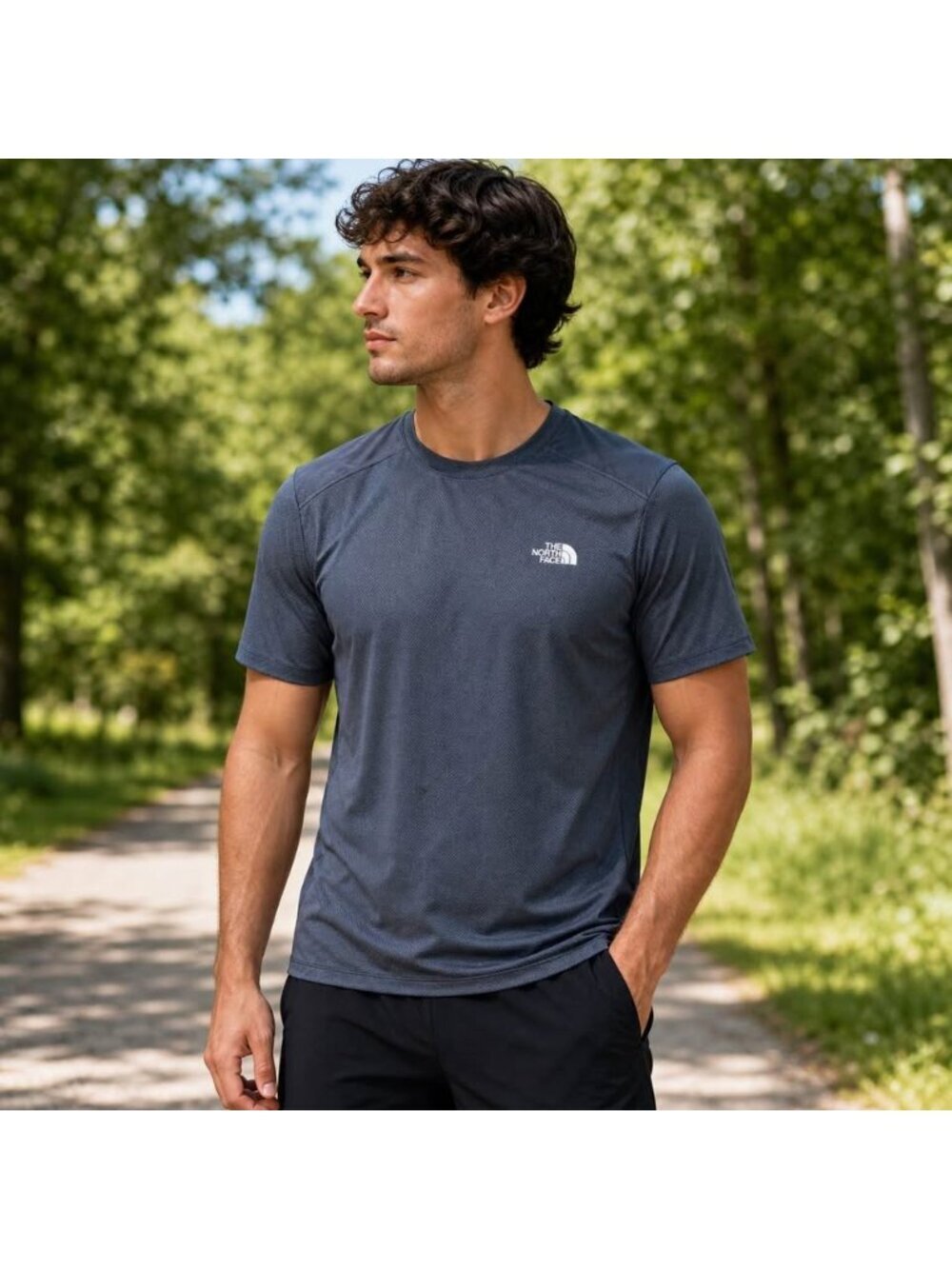 The North Face FlashDry Lightweight Performance Tee Men’s Large